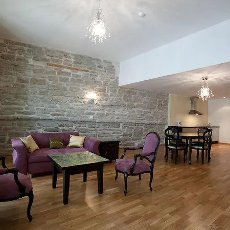 Cozy In Old Town Apartment Tallinn