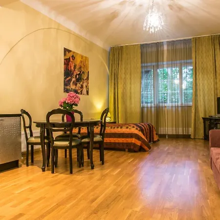 Cozy In Old Town Apartament